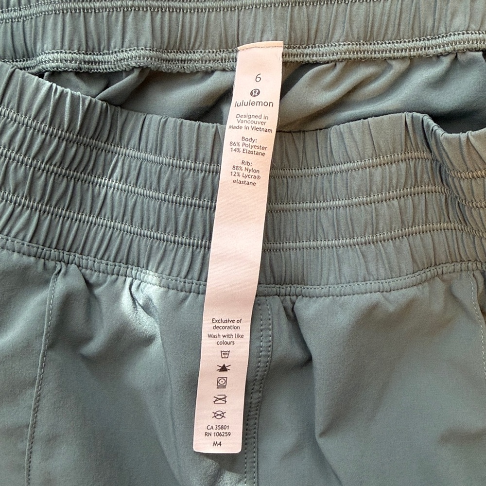 Lululemon Wanderer Jogger 28" Tidewater Teal size 6